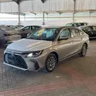 تويوتا يارس فئة Y ستاندر بنزين 2026