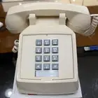 تلفون قديم للبيع شغال جديد بكرتونه