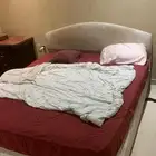 سرير كبير