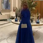 فستان أزرق حق زواج مفتوح من فوق