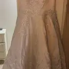 فستان للبيع