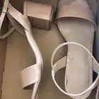 كعب مقاس 40