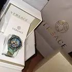 ساعة فيرزاتشي للبيع اصلية نادرة  Versace