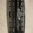 للبيع شبك سلفرادو تريل بوس وكاله وعليه حمايه