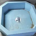 مسبح للبيع