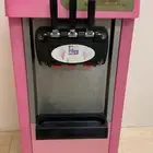 الة اسكريم بسعر 2800