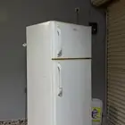 للبيع ثلاجة فيها مشكلة فريون فقط الثلاجة كبيرة