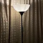 لمبه ارضيه من ايكيا للبيع