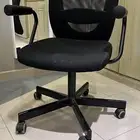 كرسي مكتب