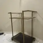 ثلاجتين وطاولتين