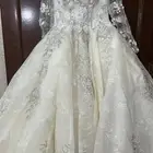 فستان زواج قابل للتفاوض