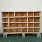 ارفف خشب للطيور