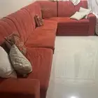 للبيع كنب و طاولة تلفزيون
