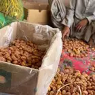تمر إخلاص أوشيقر فاخر يوجد كراتين موز ويوجد المكرتن جاهز