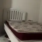 سرير نفر مع مرتبة للي محتاجهم