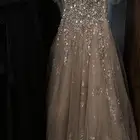 فستان للبيع