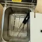 قلاية زيت جديده ما استخدمت ولا مره