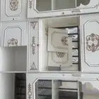 مكتبه