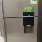 اثاث منزلي سرير وثلاجه