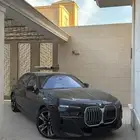 بي ام 2026 735 ( متوفر اسود وكحلي )