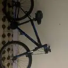 سيكل رياضي بس الكفر الي ورا مفقوع والباقي ممتاز