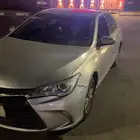 كامري 2016 فل كامل السياره فيها طقات فالباب باليمين واليسار