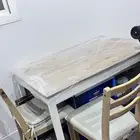طاوله ايكيا معاها كرسيين شبهه جديده ومغلفه تغليفه النقل