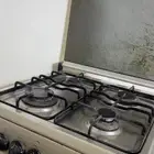 غاز اربع عيون شغال كله فوق وتحت