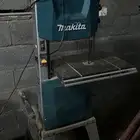 اداوات نجاره وخياطه مستخدمه للبيع