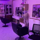 اثاث صالون تجميل واجهزه وكراسي للبيع