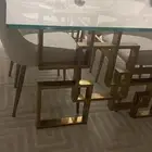 طاولة طعام قزاز