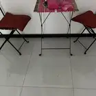 كرسي بدكير مع الطاولة