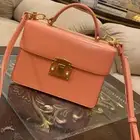 شنط ماركات ب100