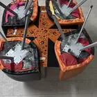 طاولة طعام سوم