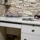 مكتبه كبيره وقويه جدا سليمه 200 ريال