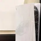 سوني 5 مع يدين
