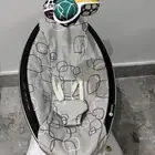 كرسي هزاز للاطفال ماركة 4moms
