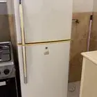 ثلاجة البيع عجل