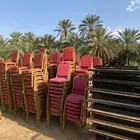 كراسي وطاولات للبيع