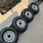 جنوط جيب هلل مقاس 16 على السوم وكفرات نص عمر