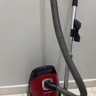مكنسة كهربائية