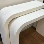 طاولة استقبال