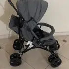 عربية أطفال وسرير أطفال