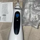 جهاز لتنظيف التقويم والأسنان