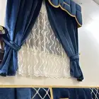 للبيع مساند خشب شبه الجديد مع ستاره ديكور خشب