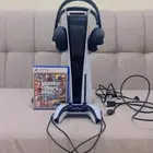 عرض للبيع بلاستيشن 5 CD مستخدم و نظيف ومعه اغراض اضافية