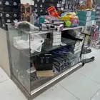 ثلاث طاولات عرض للبيع