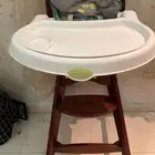 كرسي طعام أطفال نظيف جد ا وسعر مناسب