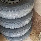 جنوط ربع بكفراتها فيها نص عمر