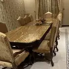 طاولة طعام